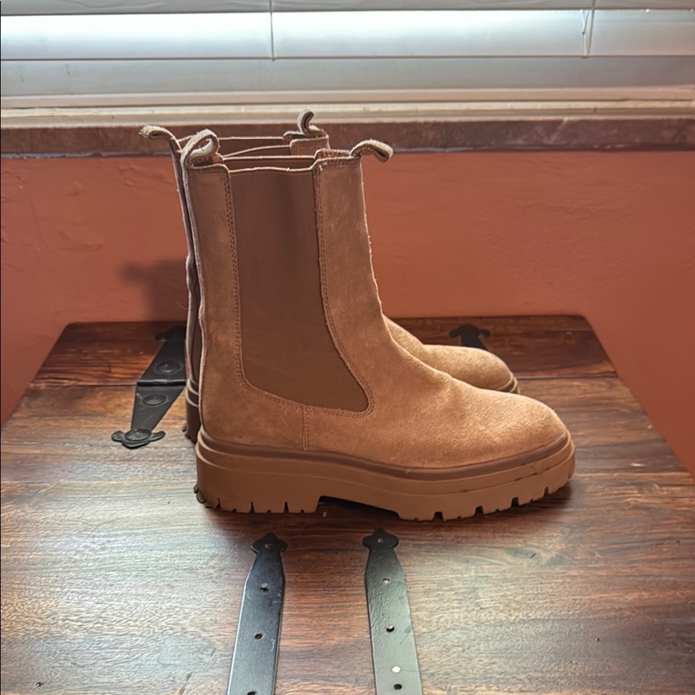 Zara Tan Combat Boots with Chunky Sole and Elastic Panels